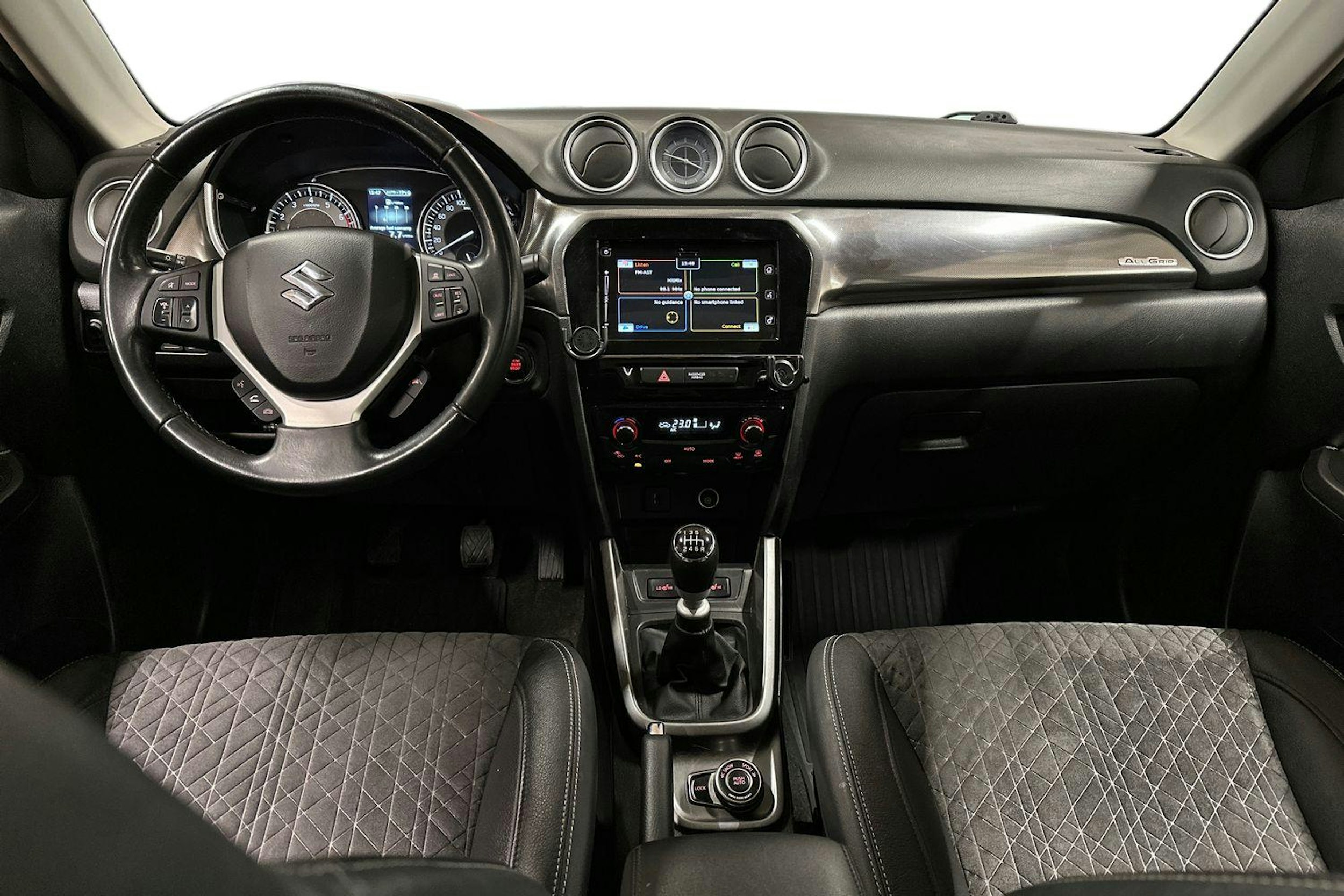 punainen Suzuki Vitara 2021 kuva 9.