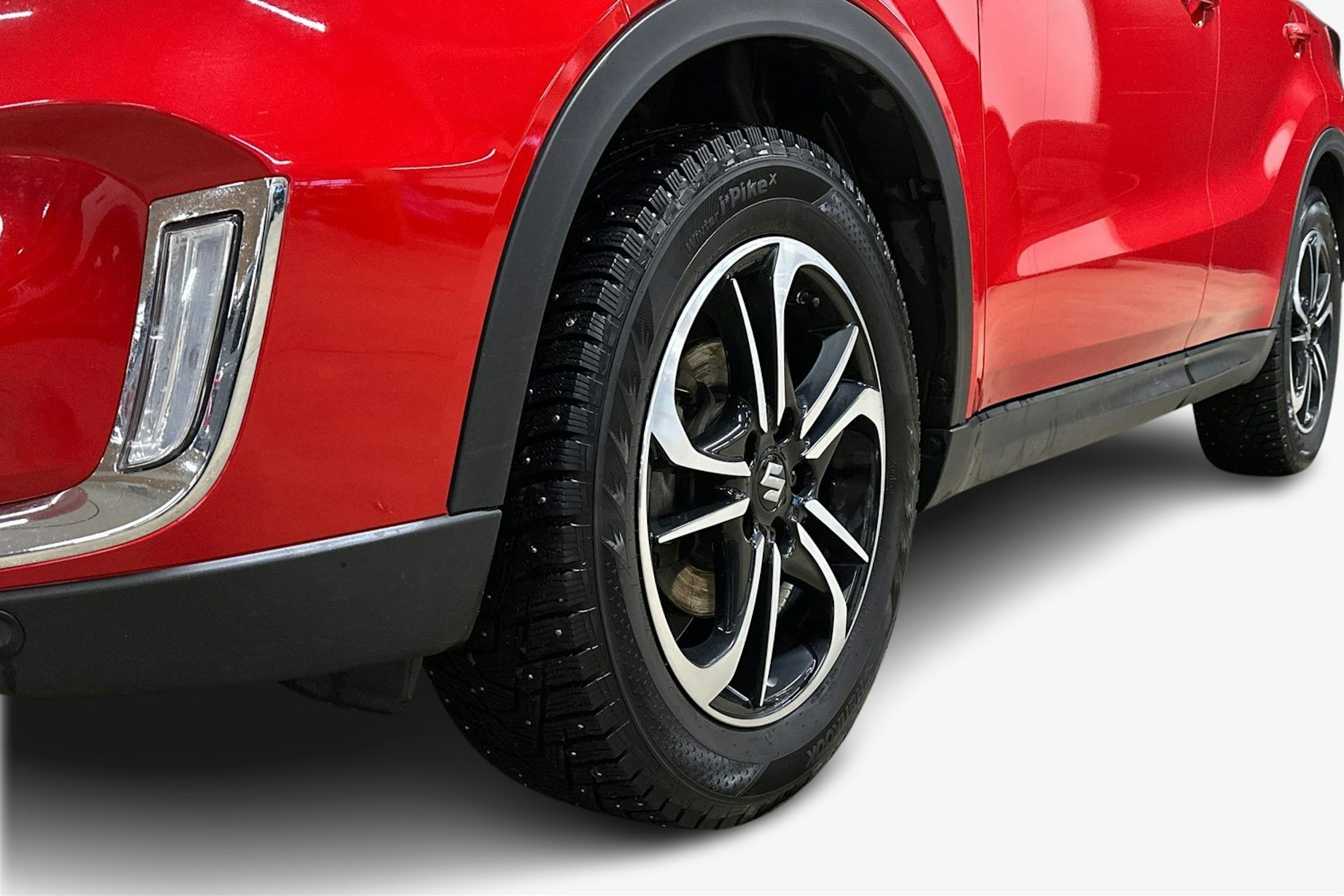 punainen Suzuki Vitara 2021 kuva 11.