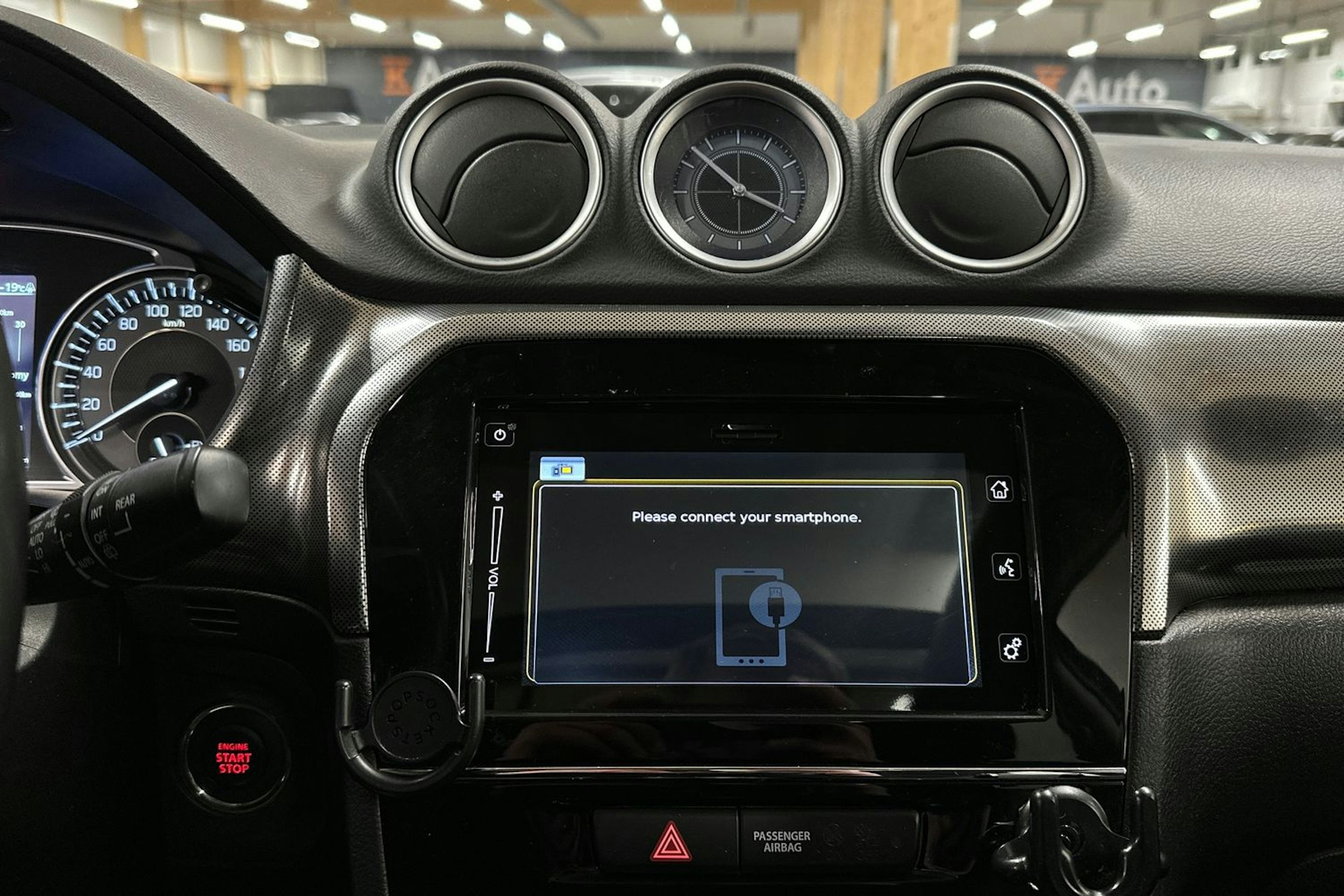 punainen Suzuki Vitara 2021 kuva 19.