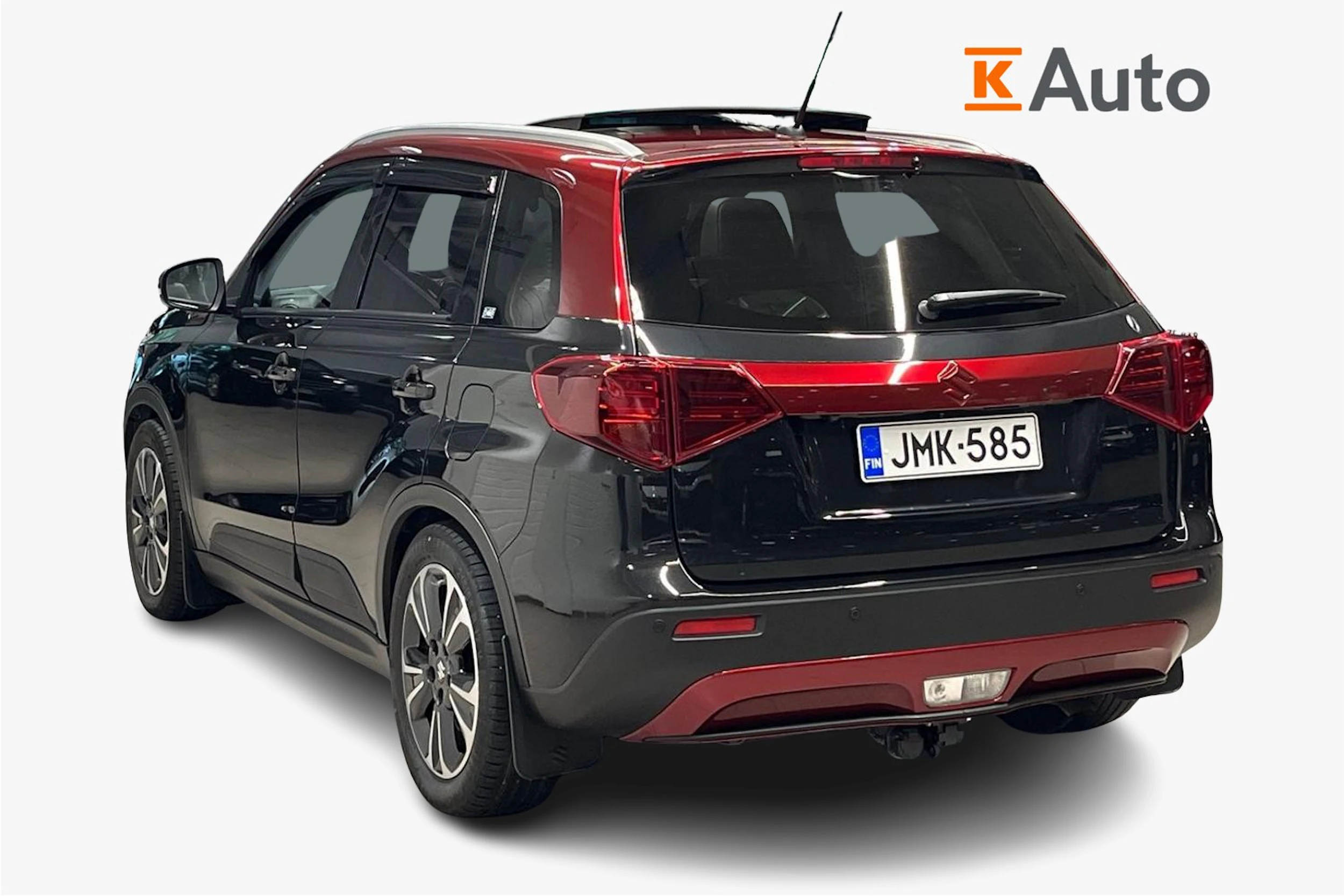 musta Suzuki Vitara 2022 kuva 2.