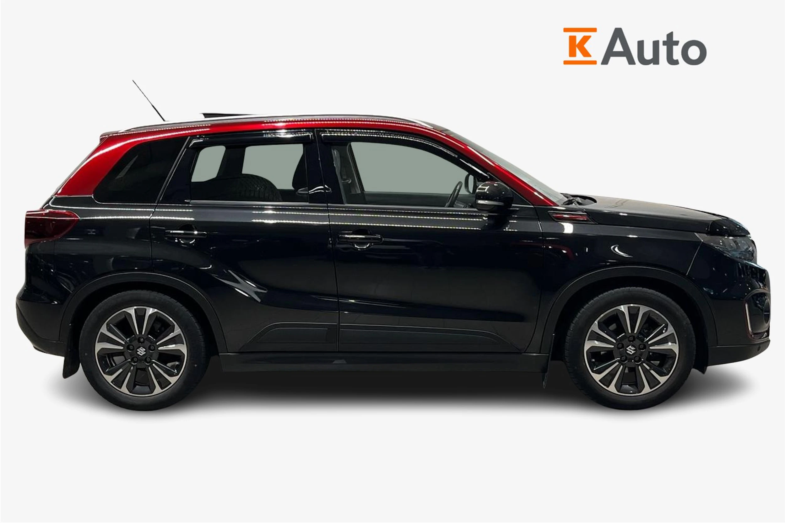 musta Suzuki Vitara 2022 kuva 5.