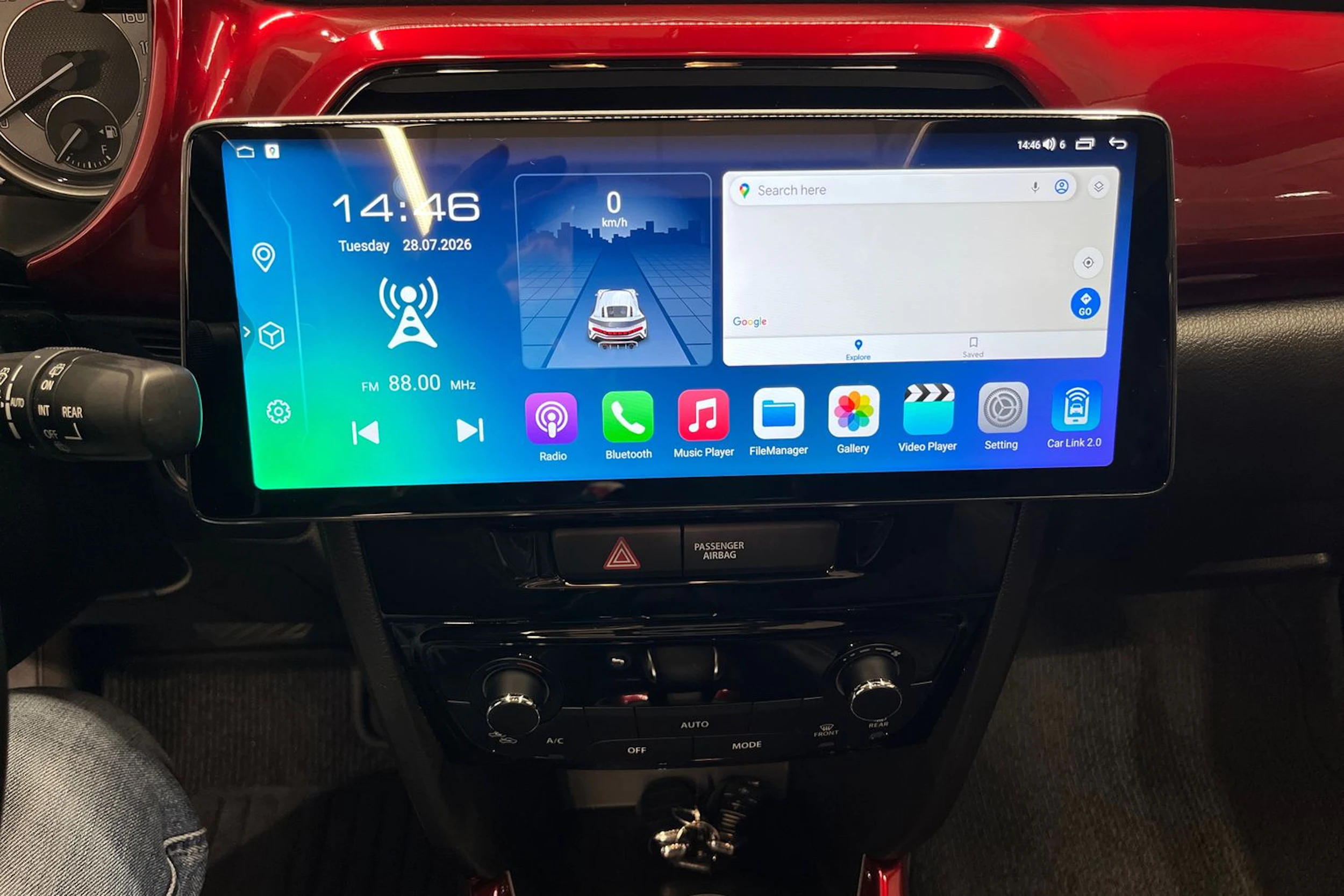 musta Suzuki Vitara 2022 kuva 11.