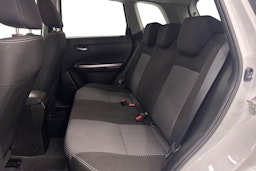 valkoinen Suzuki Vitara 2023 kuva 10.