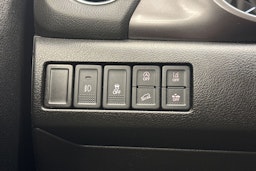 valkoinen Suzuki Vitara 2023 kuva 19.