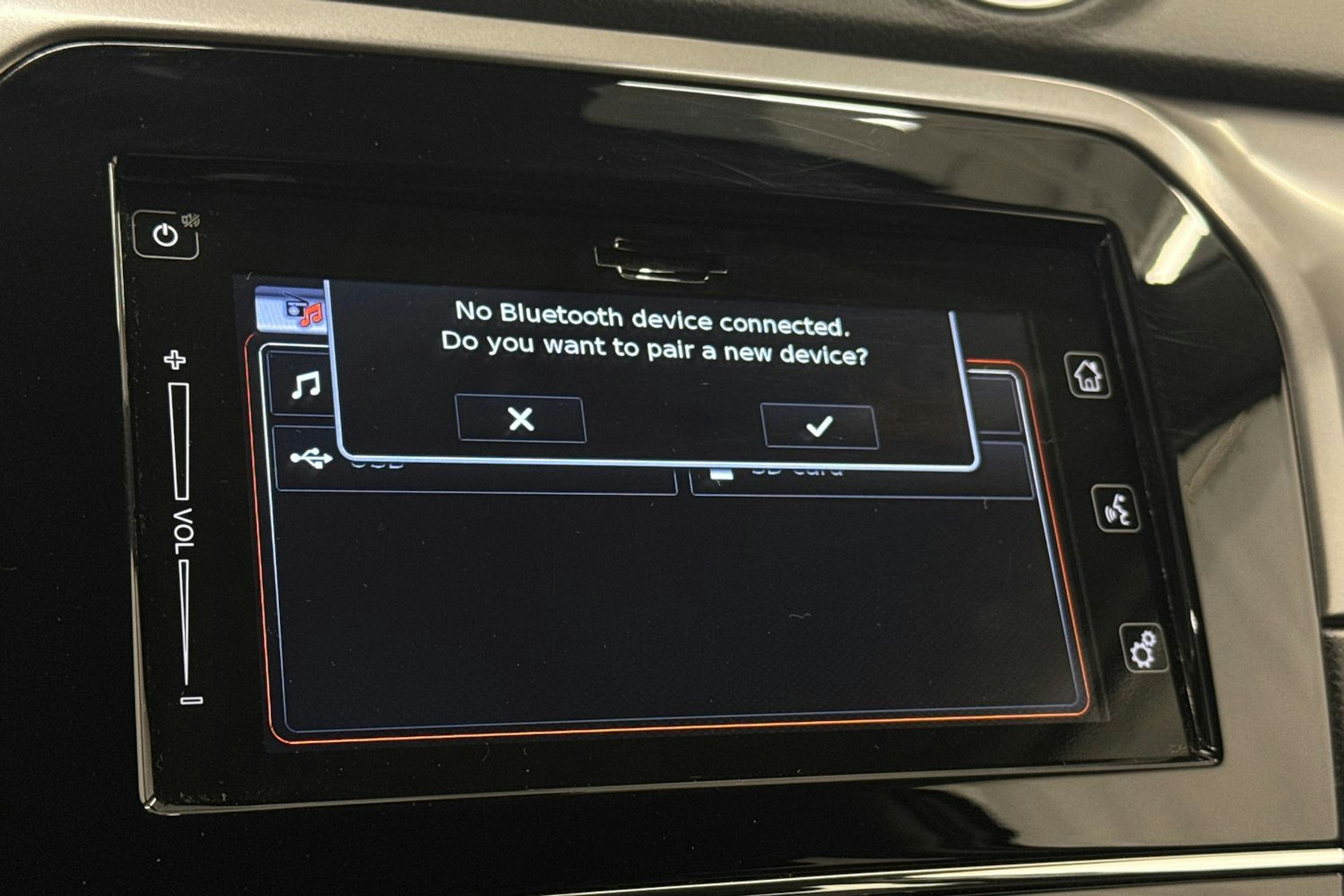 valkoinen Suzuki Vitara 2023 kuva 27.