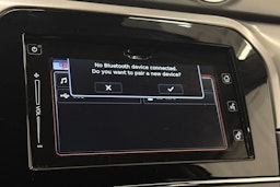 valkoinen Suzuki Vitara 2023 kuva 27.