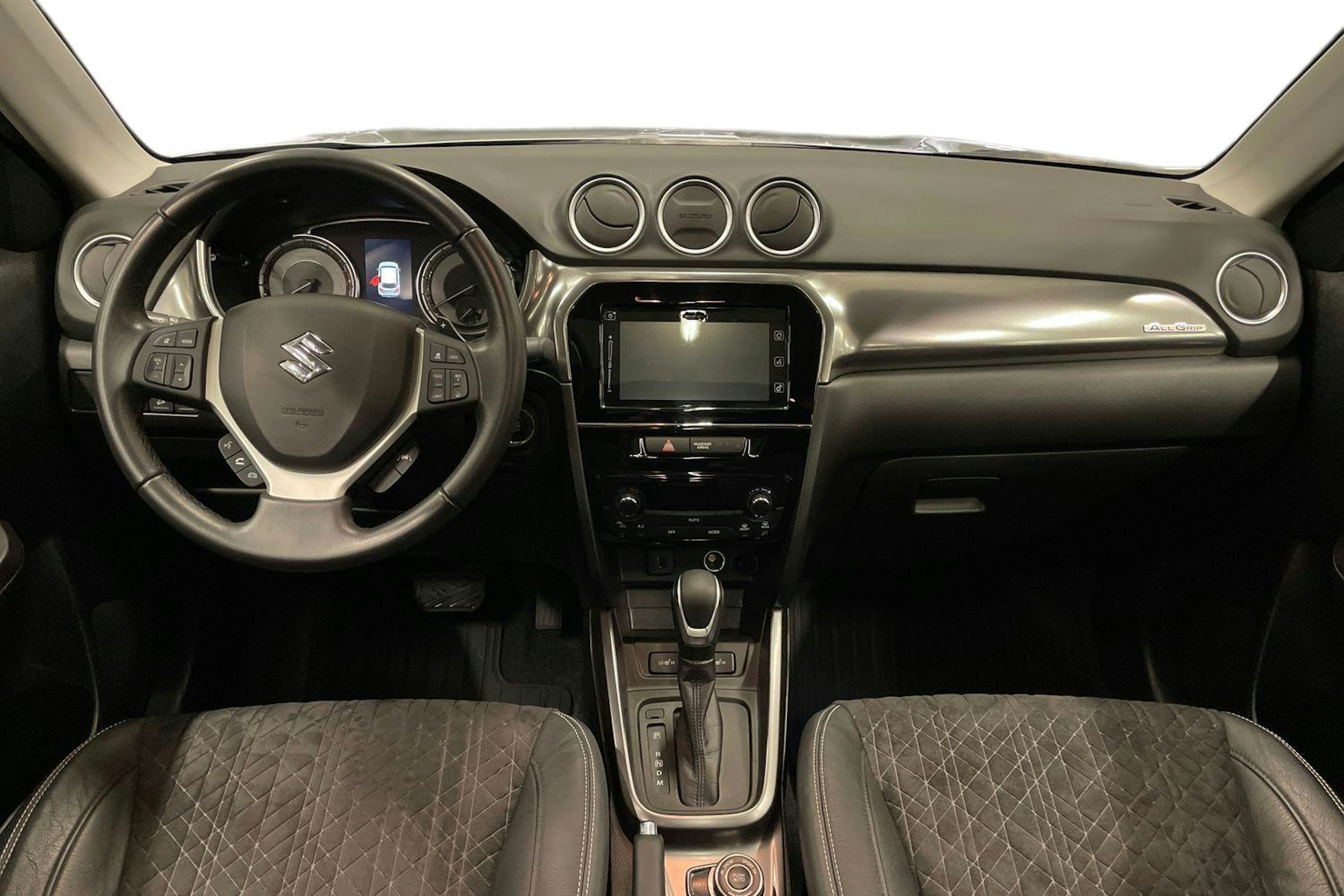 Hopea Suzuki Vitara 2023 kuva 9.