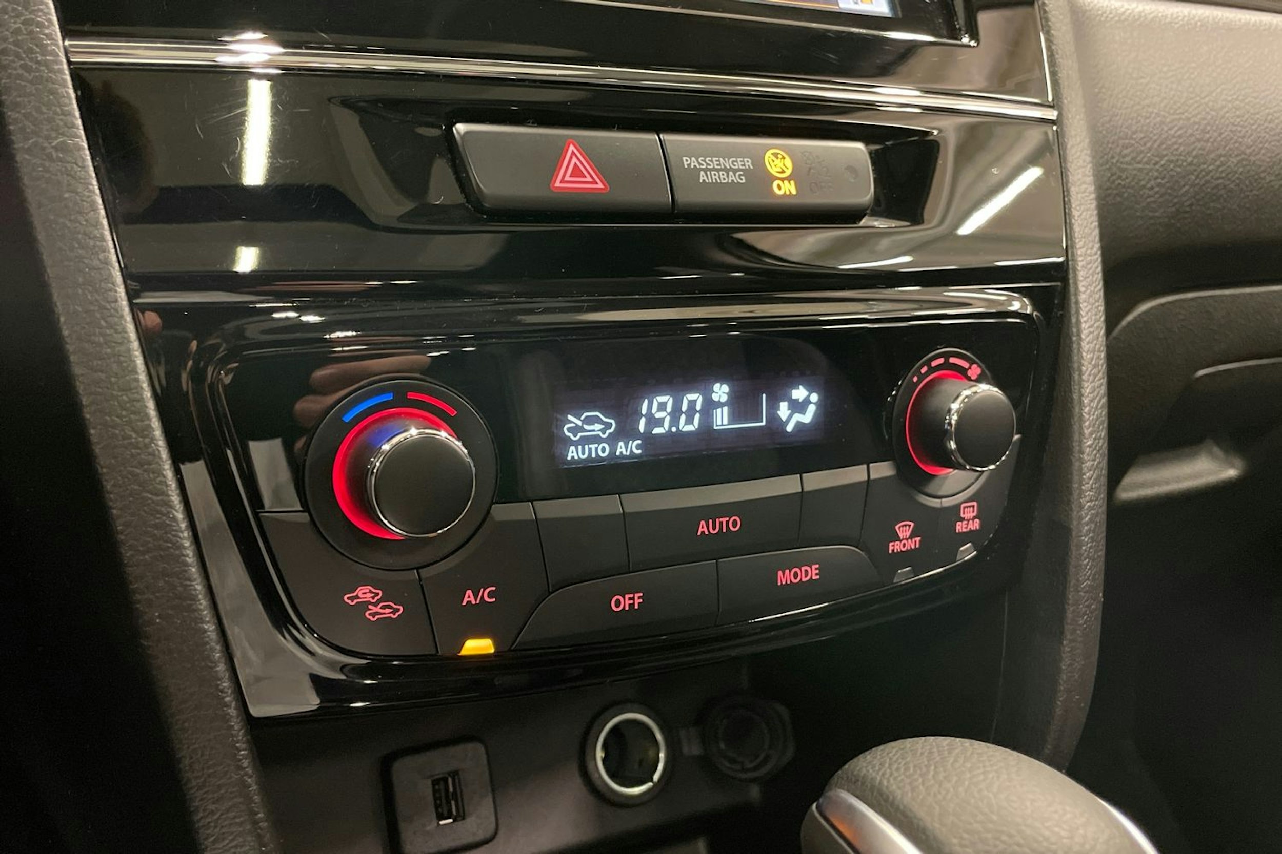 Hopea Suzuki Vitara 2023 kuva 20.