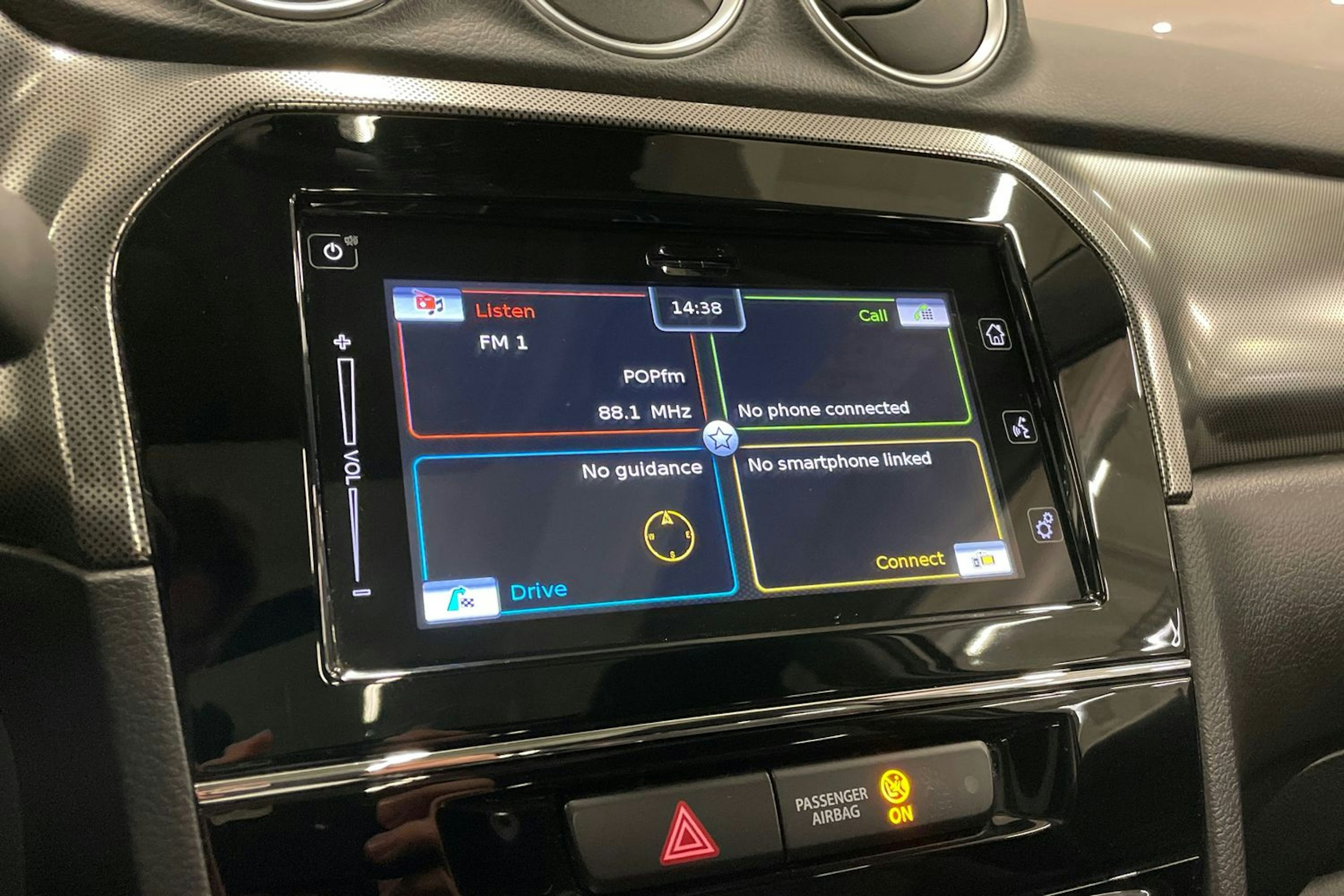 Hopea Suzuki Vitara 2023 kuva 21.