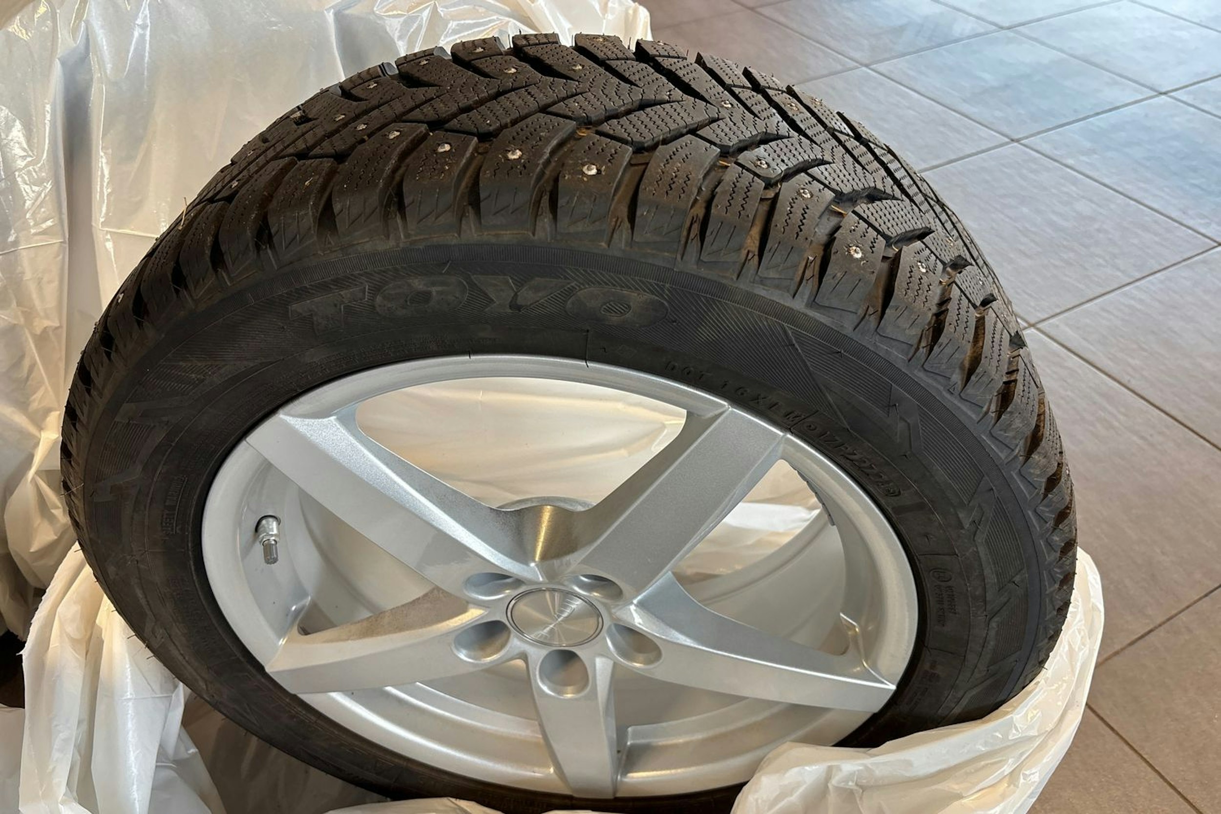 sininen Suzuki Vitara 2025 kuva 23.