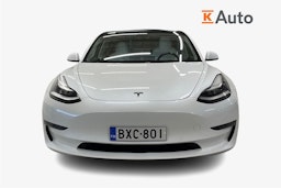 Valkoinen Tesla Model 3 2019 kuva 5.