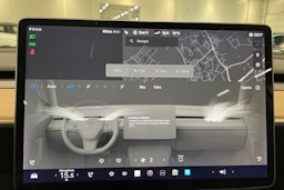sininen Tesla Model 3 2019 kuva 20.