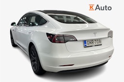Valkoinen Tesla Model 3 2019 kuva 2.