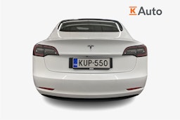 Valkoinen Tesla Model 3 2019 kuva 3.