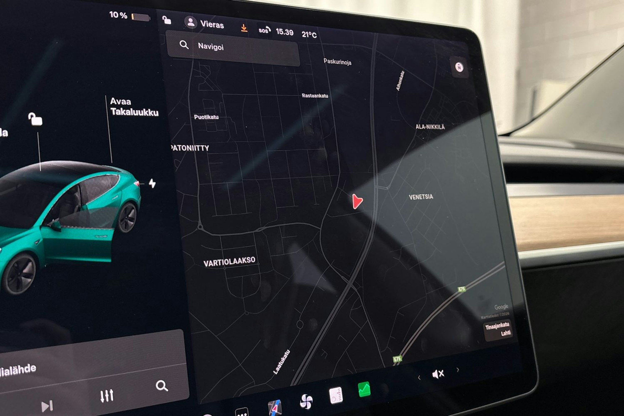 Sininen Tesla Model 3 2019 kuva 14.
