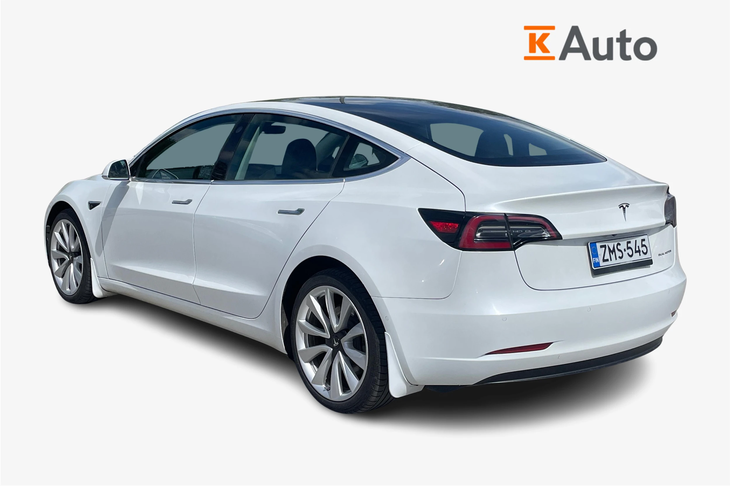 valkoinen Tesla Model 3 2019 kuva 2.