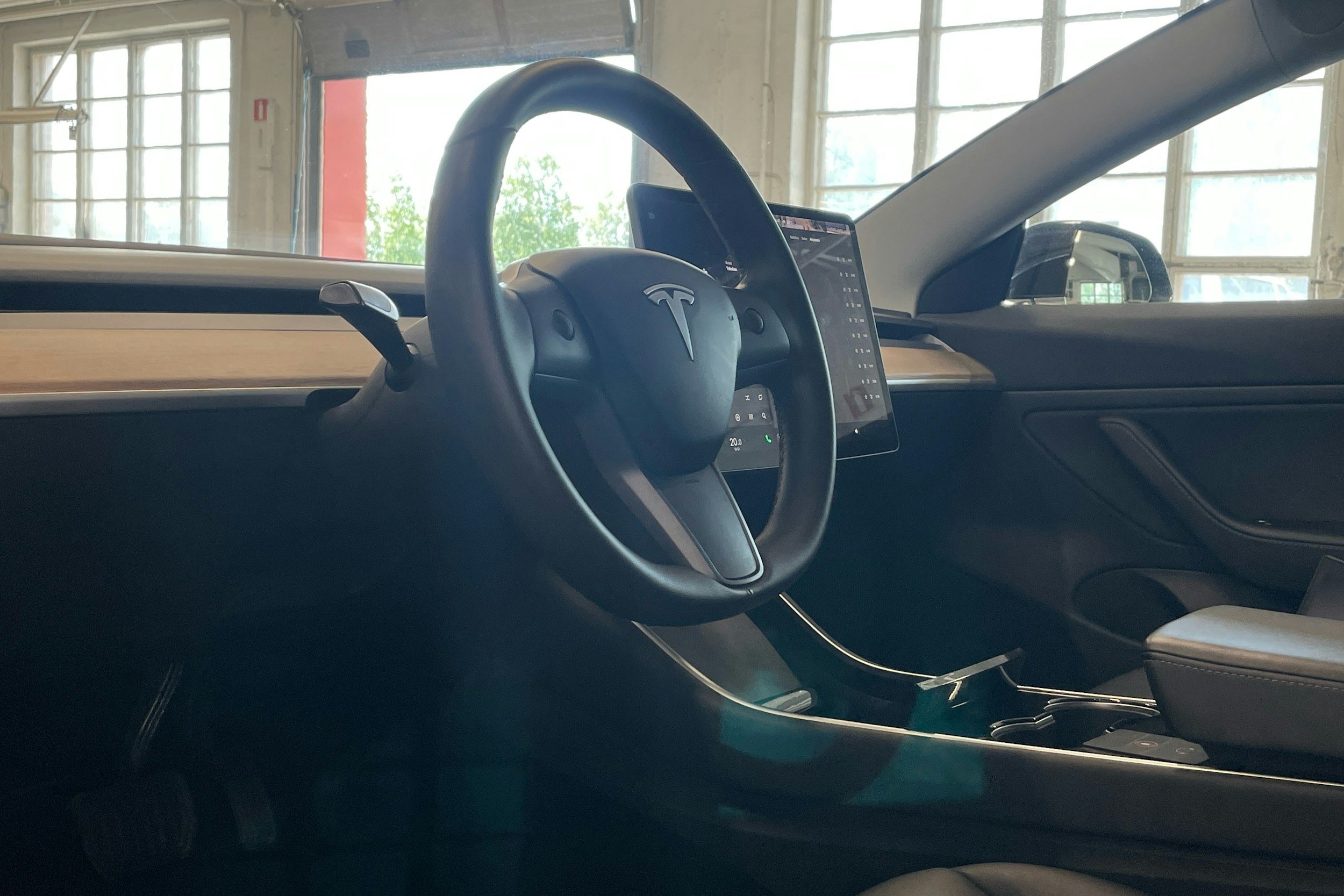 musta Tesla Model 3 2019 kuva 3.