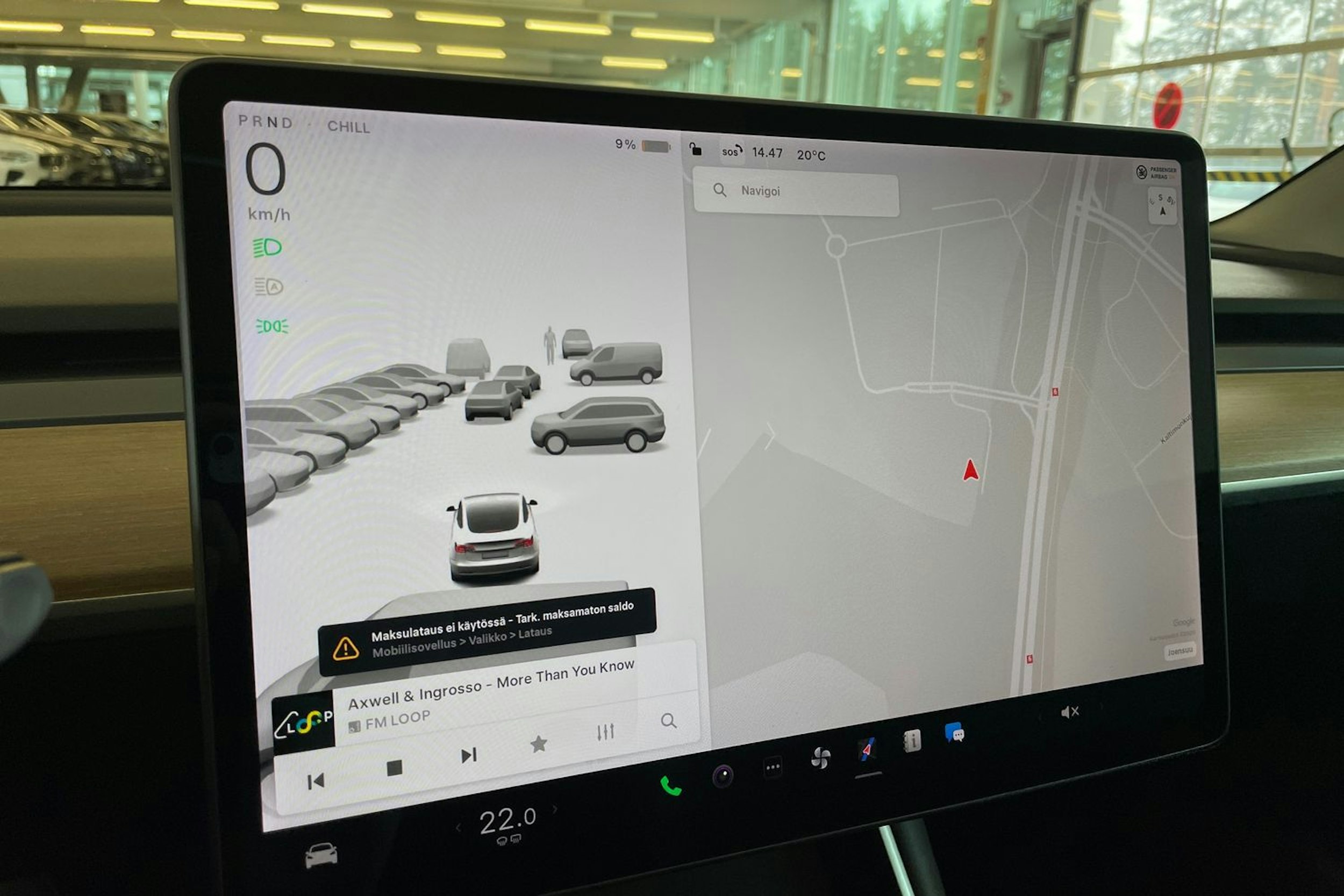 Valkoinen Tesla Model 3 2020 kuva 20.