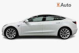 valkoinen Tesla Model 3 2020 kuva 5.