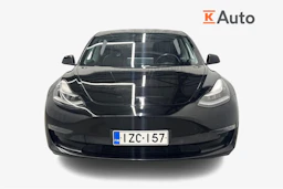 Musta Tesla Model 3 2020 kuva 5.