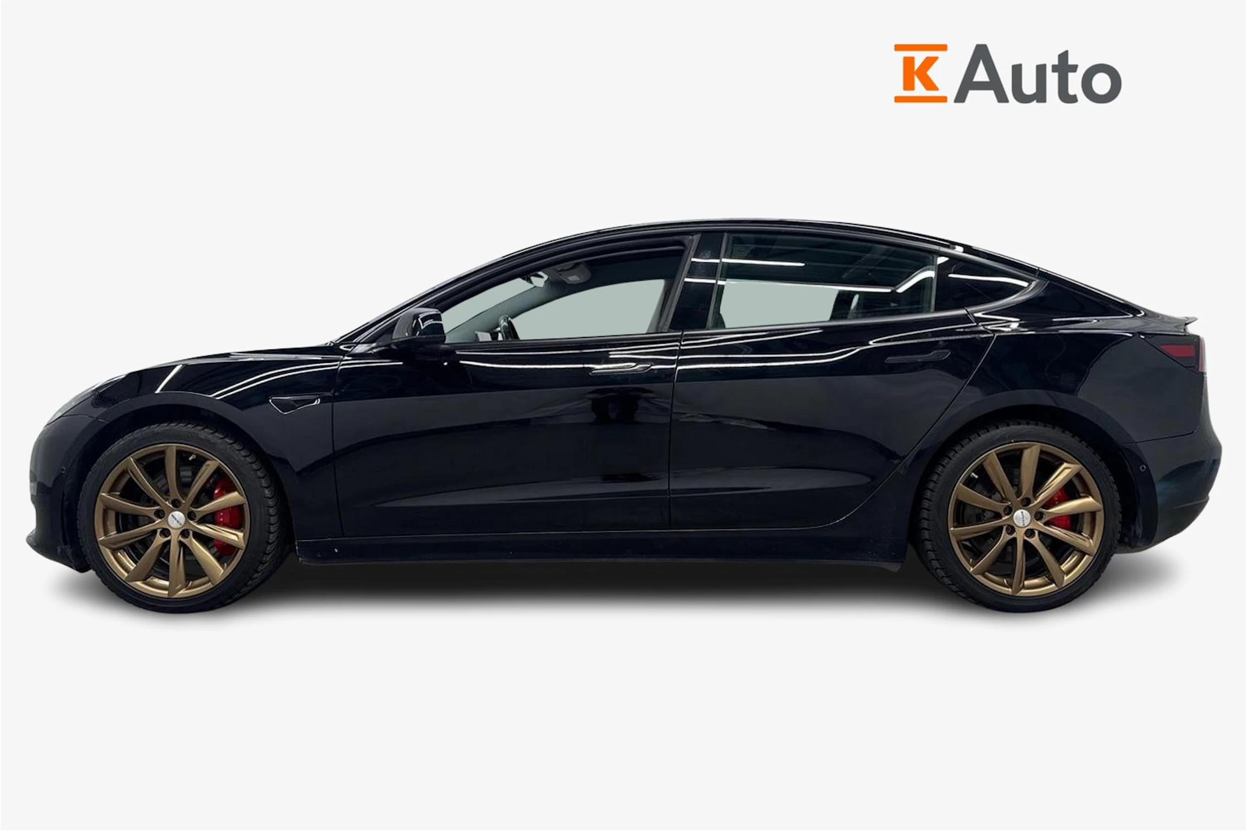 Musta Tesla Model 3 2020 kuva 7.
