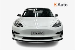 valkoinen Tesla Model 3 2020 kuva 5.