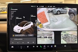 Valkoinen Tesla Model 3 2020 kuva 17.