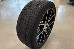 valkoinen Tesla Model 3 2020 kuva 29.