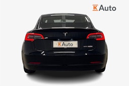 musta Tesla Model 3 2021 kuva 3.