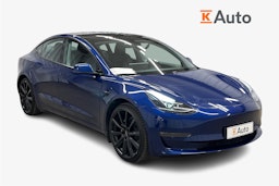 sininen Tesla Model 3 2021 kuva 1.