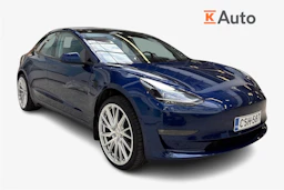 sininen Tesla Model 3 2021 kuva 1.