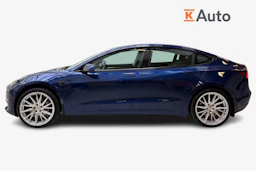 sininen Tesla Model 3 2021 kuva 5.