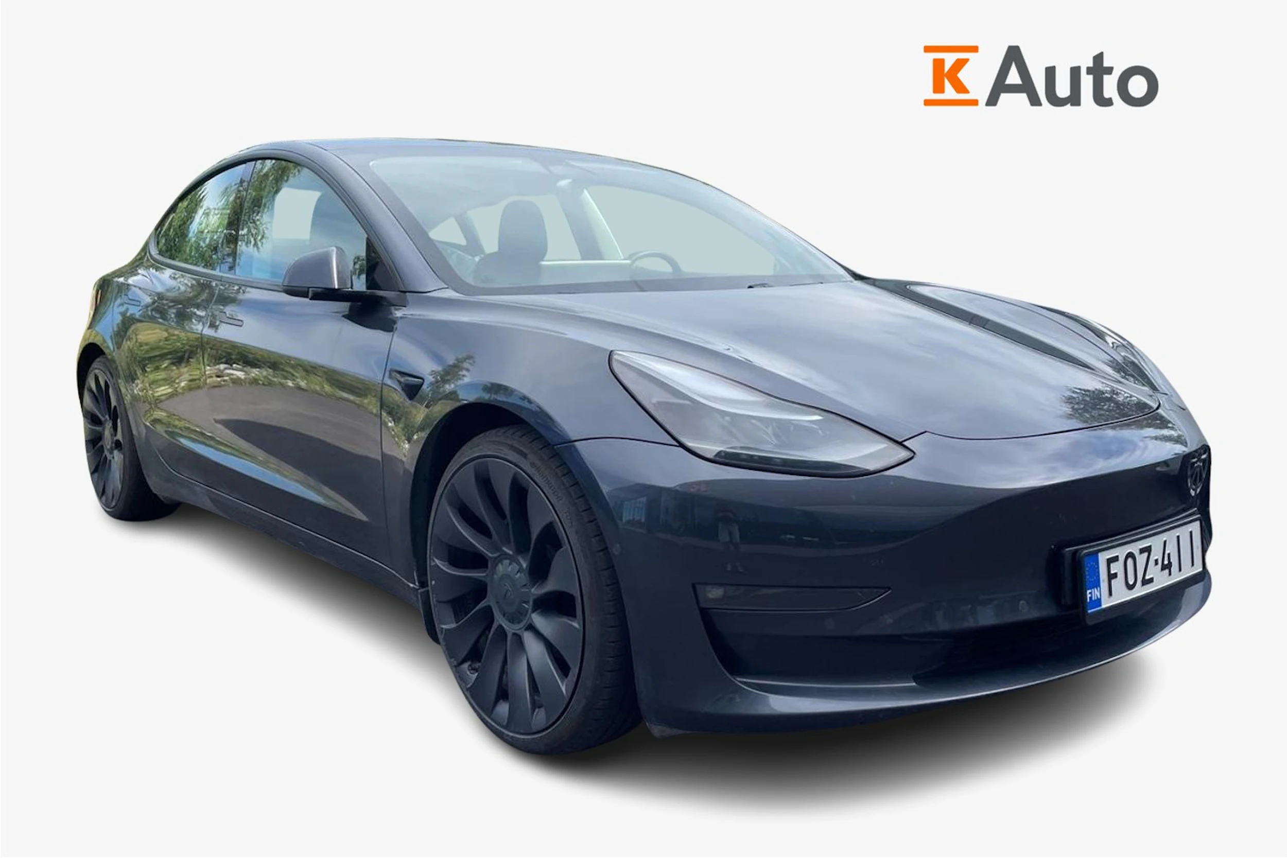 harmaa Tesla Model 3 2021 kuva 1.