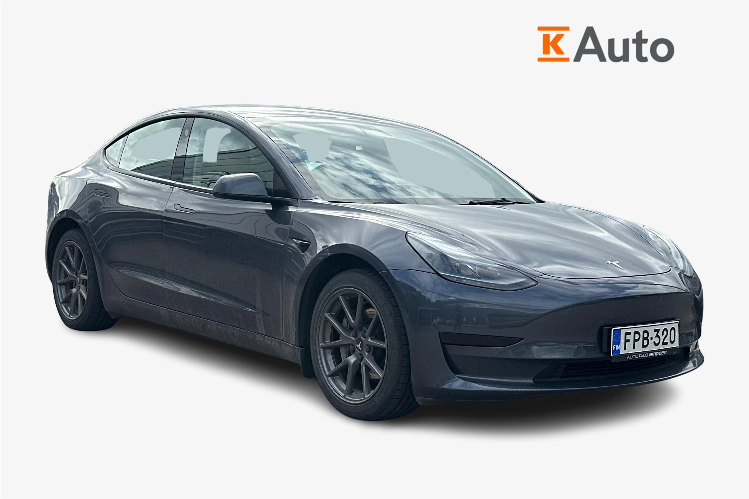 Harmaa Tesla Model 3 2021 kuva 1.