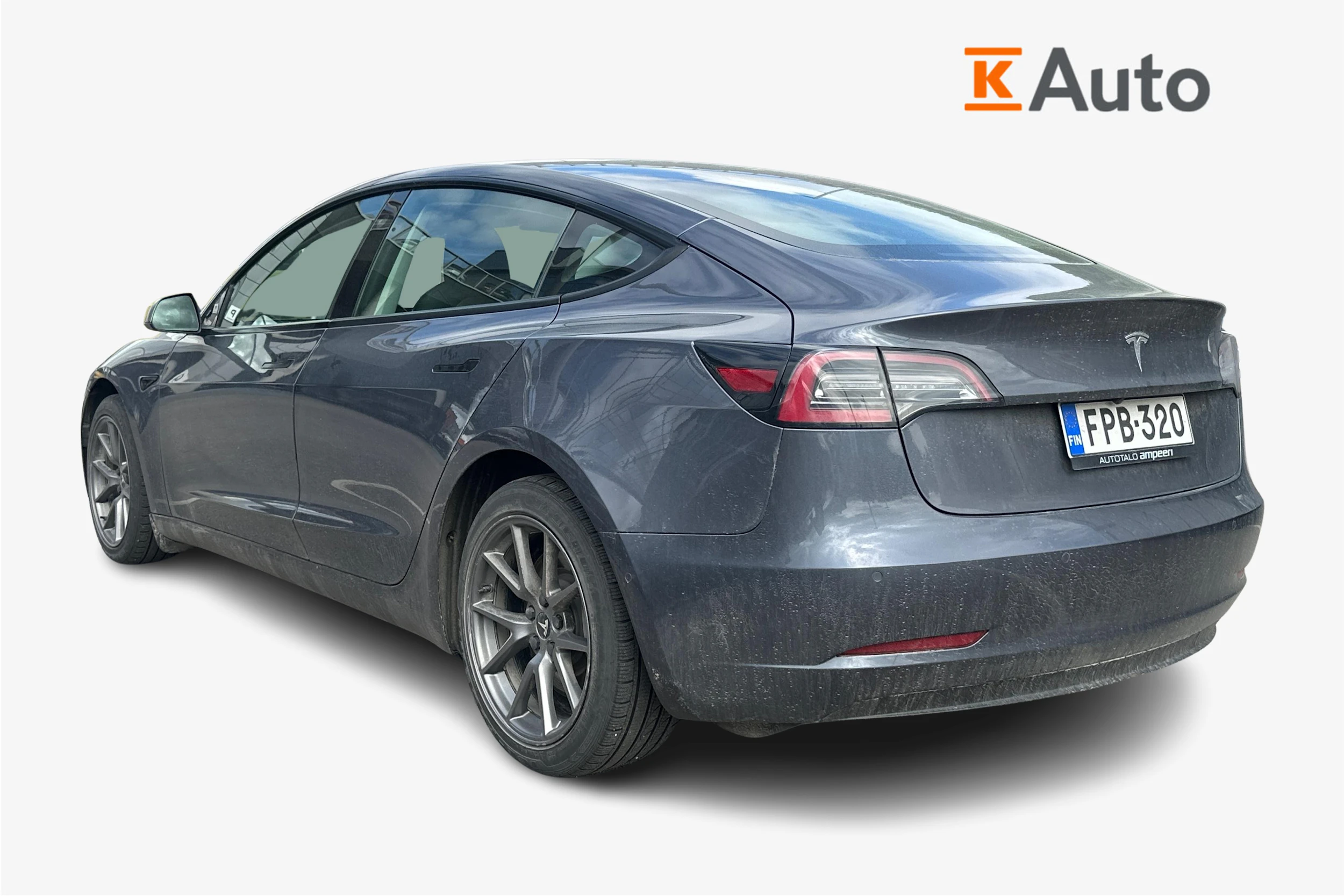 Harmaa Tesla Model 3 2021 kuva 2.