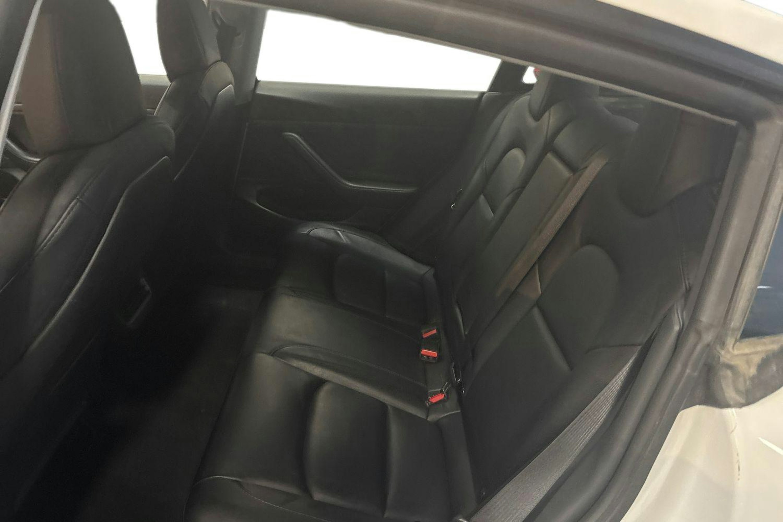 Tesla Model 3 2021 kuva 10.