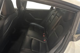 Tesla Model 3 2021 kuva 10.