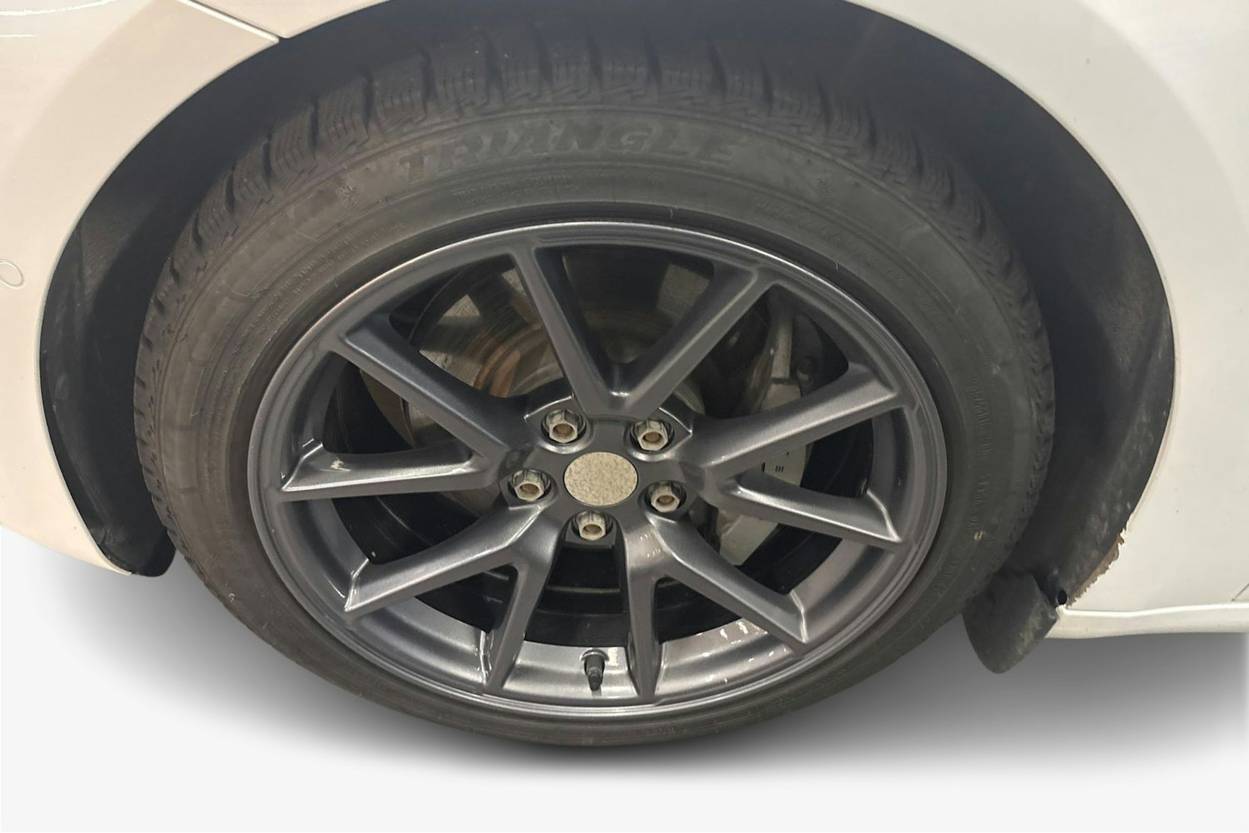 Tesla Model 3 2021 kuva 11.