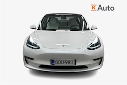 valkoinen Tesla Model 3 2021 kuva 5.