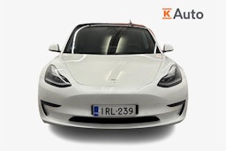 valkoinen Tesla Model 3 2021 kuva 4.