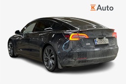 musta Tesla Model 3 2021 kuva 2.