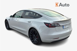 harmaa Tesla Model 3 2021 kuva 2.