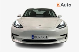valkoinen Tesla Model 3 2021 kuva 5.