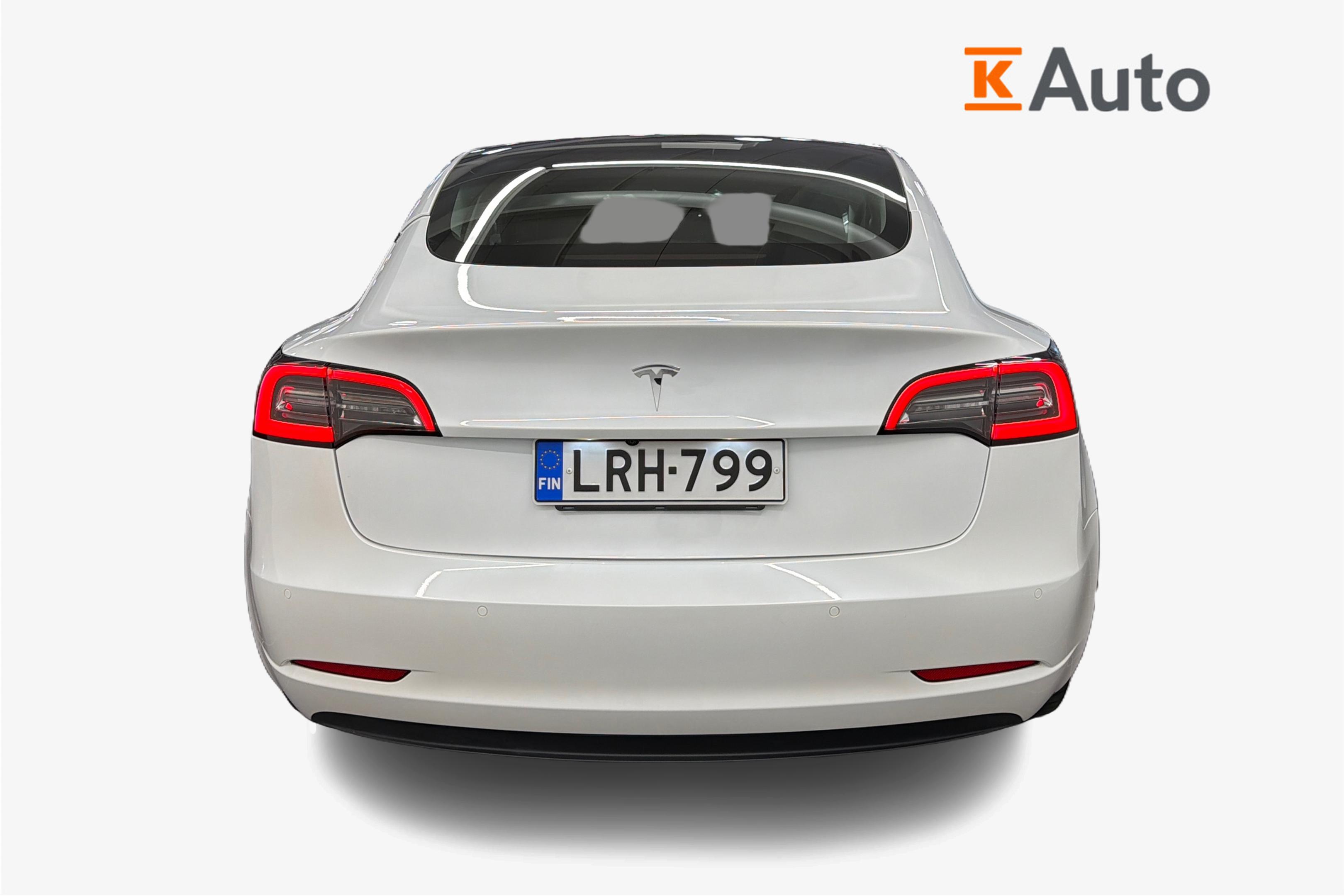 Tesla Model 3 Standard Range Plus 2021, photo 3/3