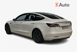 valkoinen Tesla Model 3 2021 kuva 2.