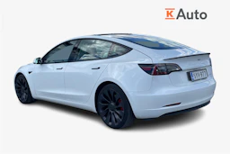 valkoinen Tesla Model 3 2021 kuva 2.