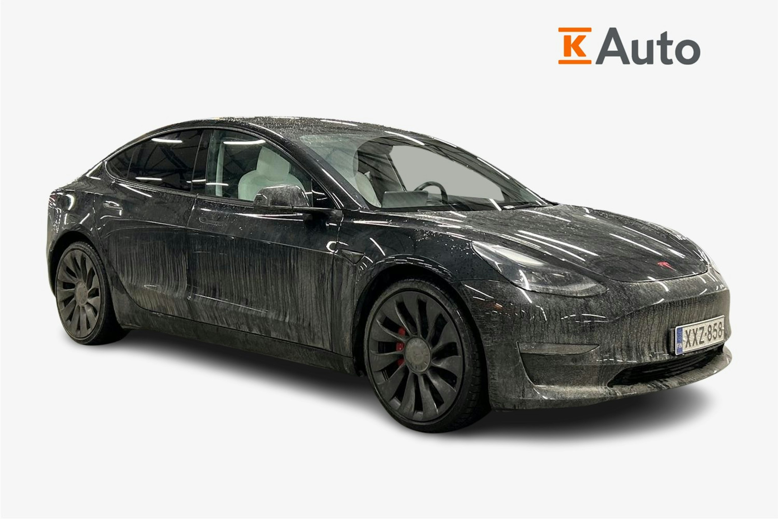 musta Tesla Model 3 2021 kuva 1.
