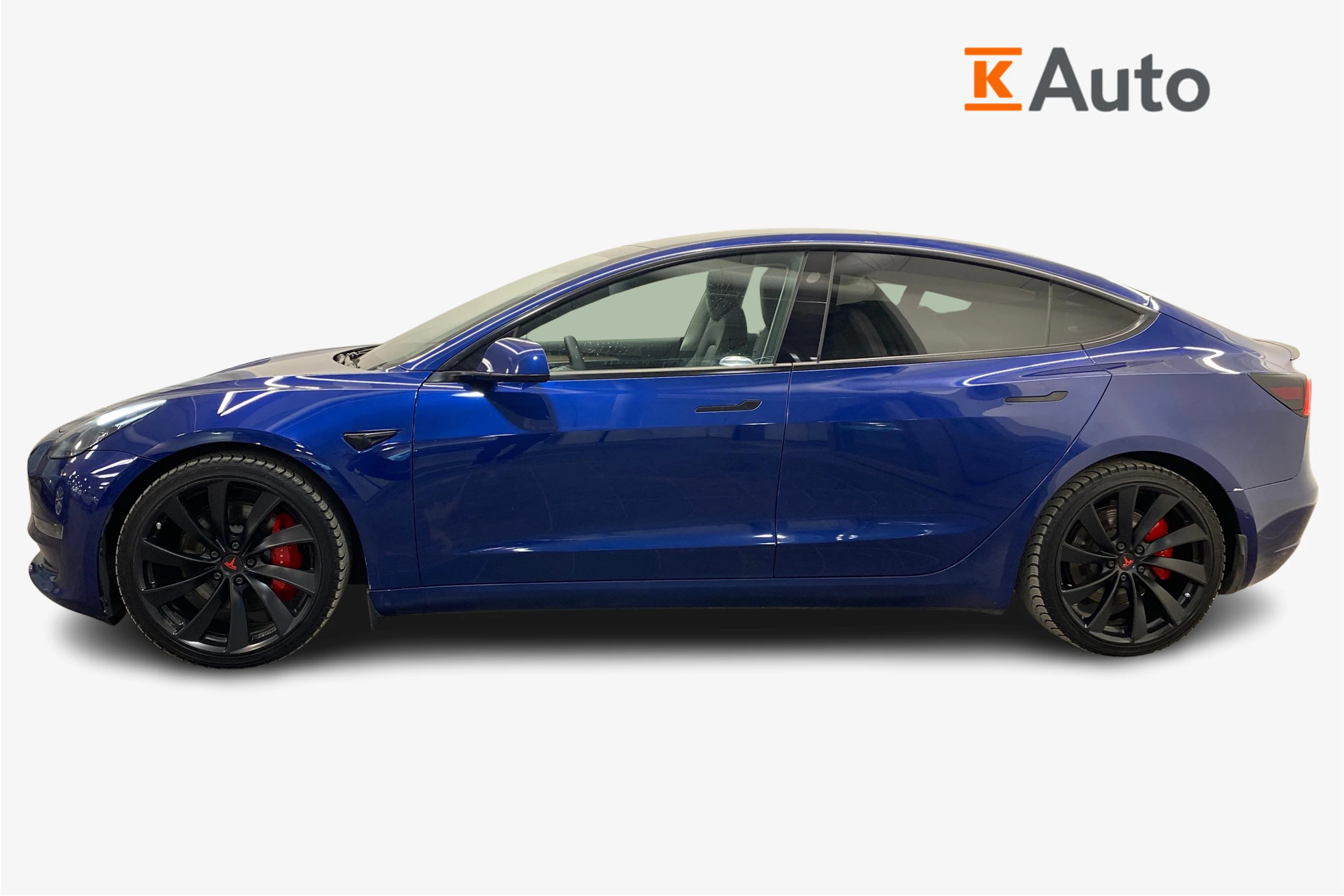 sininen Tesla Model 3 2021 kuva 5.