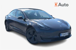 Harmaa Tesla Model 3 2022 kuva 1.