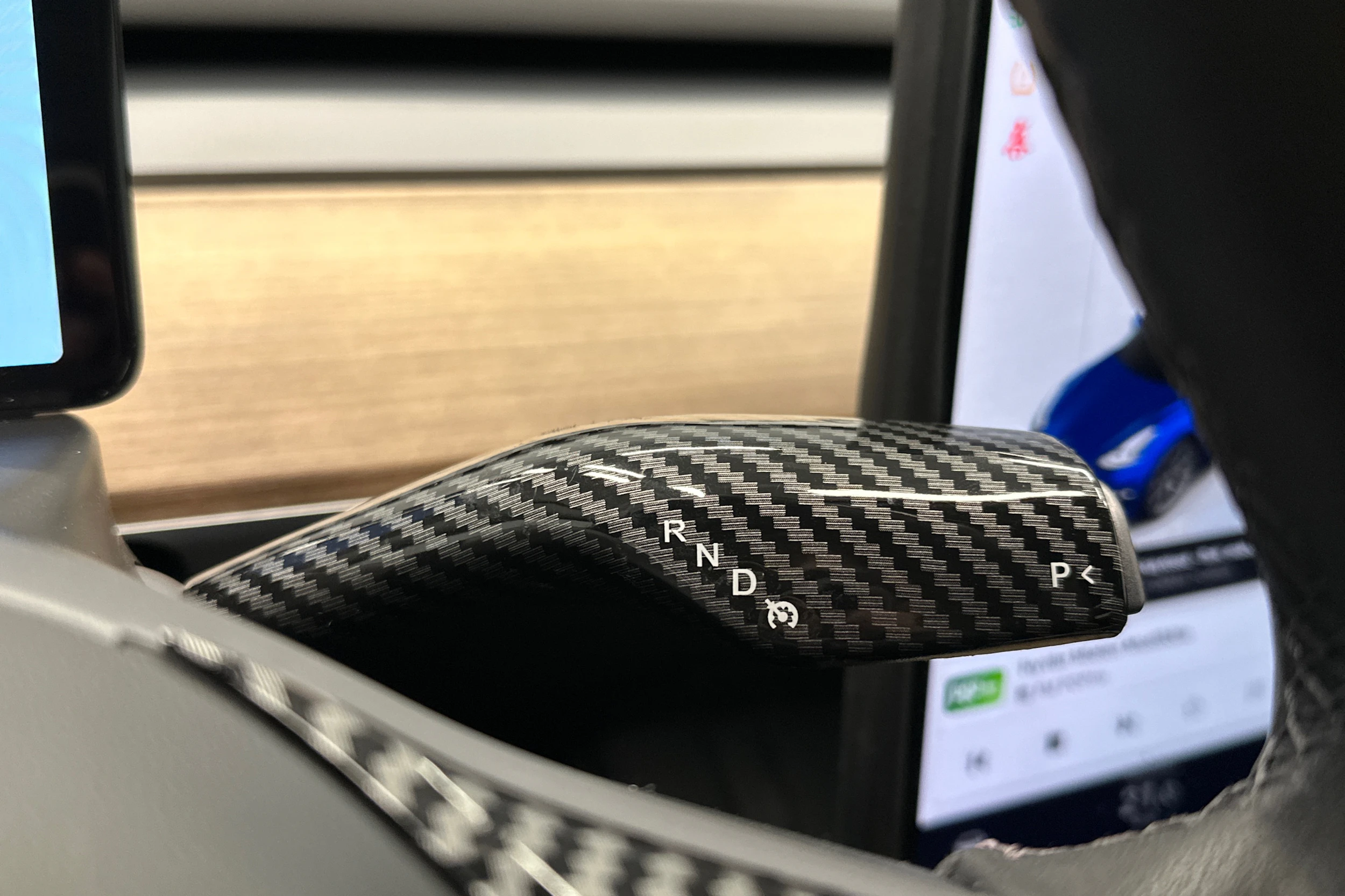 sininen Tesla Model 3 2022 kuva 35.